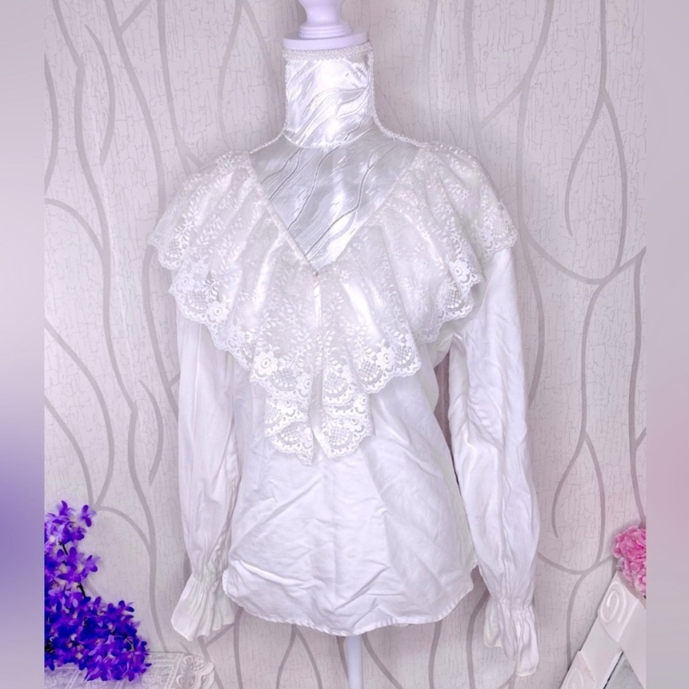🌷 White Lace Ruffle Victorian Style Cotton Blouse 🌷